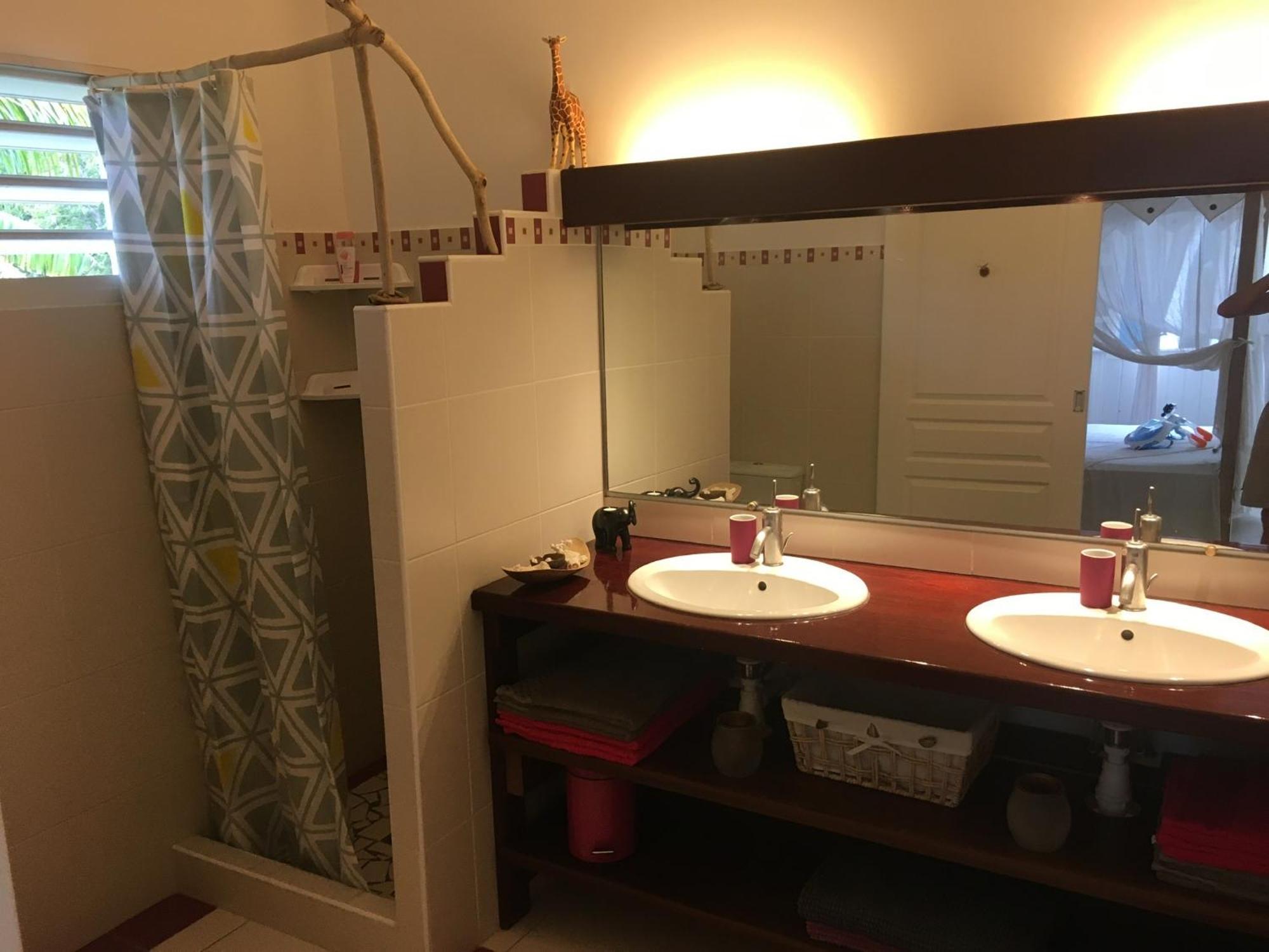 Au Bel'Vue Chez Sandrine "Gite & Chambre D'Hotes" Le Moule Buitenkant foto