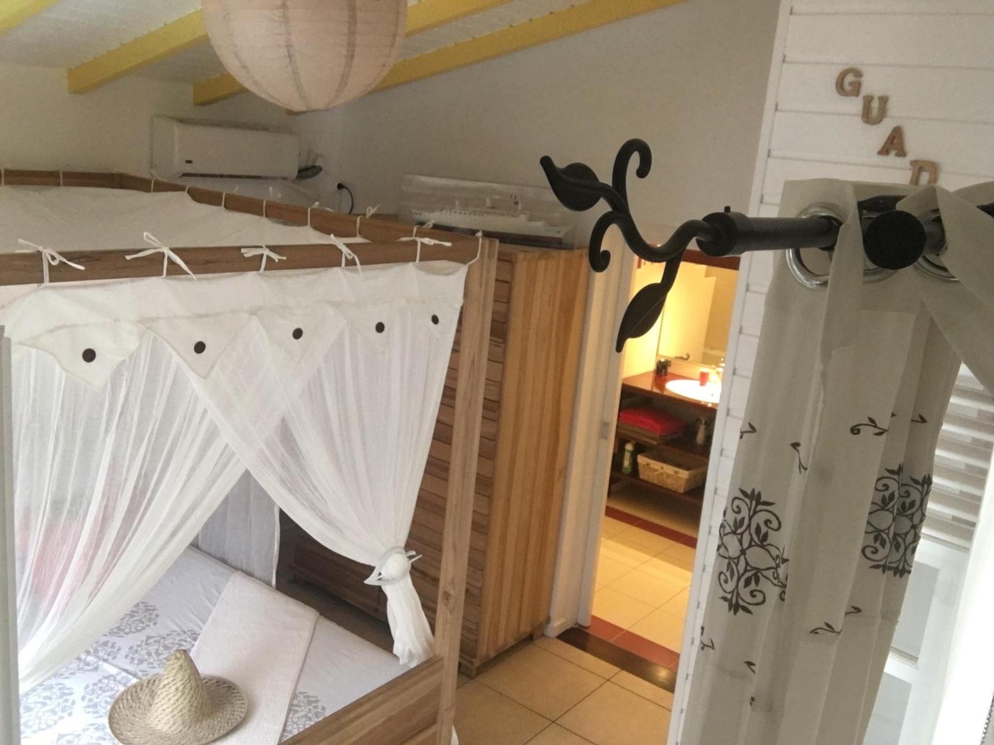 Au Bel'Vue Chez Sandrine "Gite & Chambre D'Hotes" Le Moule Buitenkant foto